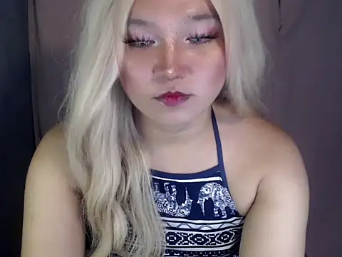 Eyes-on-me online show from 05-09-26, 05:40