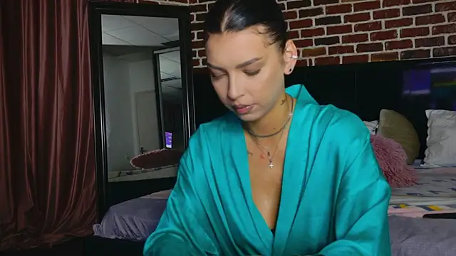 MeganSin  online show from 10-08-25, 04:32