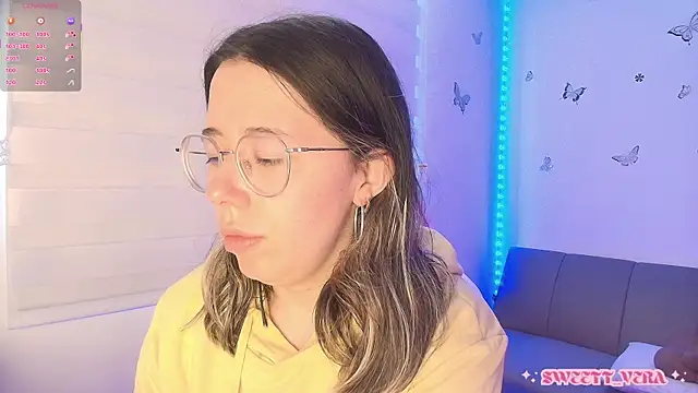 Snapshot of sweettvera chatting on 04-22-26, 01:23 sweettvera online show from 04-22-26, 01:23