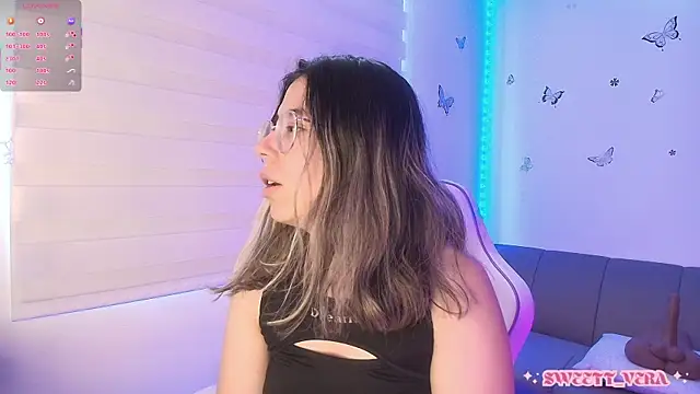 Snapshot of sweettvera chatting on 04-23-26, 12:51 sweettvera online show from 04-23-26, 12:51