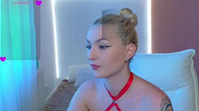 Anaayss  online show from 04-07-26, 04:57