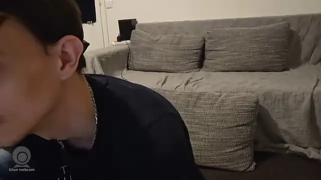 Chrisou73 online show from 03-18-26, 08:01