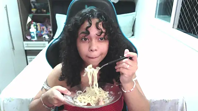 sweetamy326 online show from 07-02-26, 10:16