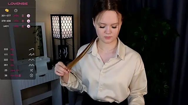 ElenoreReth online show from 02-07-26, 03:16