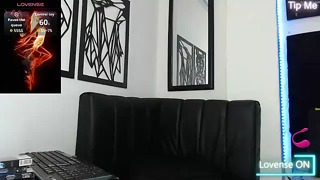 Sophia hott01 online show from 04-08-26, 12:05