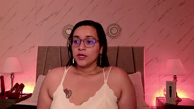 Michell Monet online show from 03-12-26, 12:00