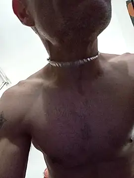 Snapshot of SexyStrp chatting on 04-11-26, 01:26 SexyStrp online show from 04-11-26, 01:26