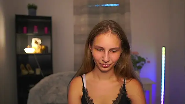 Snapshot of emmie_murray chatting on 07-02-26, 01:17 emmie murray online show from 07-02-26, 01:17