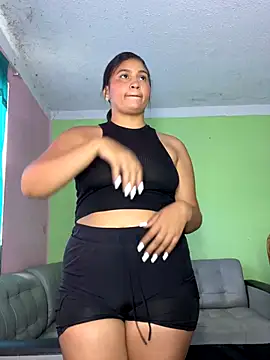 LUNA YOUNG  online show from 09-24-25, 03:59