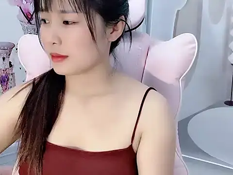 Snapshot of Lie_liee chatting on 07-15-26, 08:30 Lie liee online show from 07-15-26, 08:30