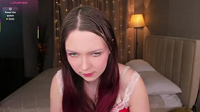 Monica  Queen online show from 05-12-26, 05:37