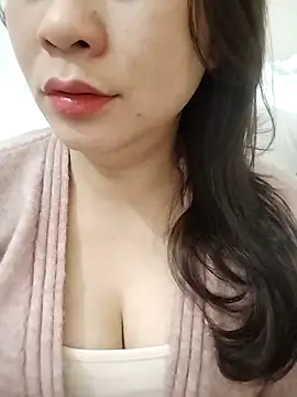 Girl Shy2000 online show from 01-19-26, 02:59