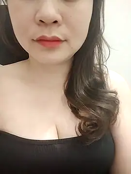 Girl Shy2000 online show from 03-19-26, 10:47