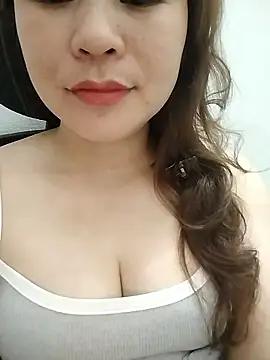 Girl Shy2000 online show from 05-27-26, 12:57