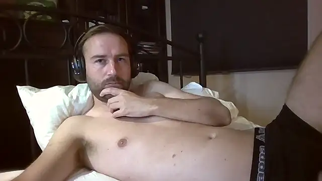 Naughty Scandinavian100 online show from 09-30-25, 07:41