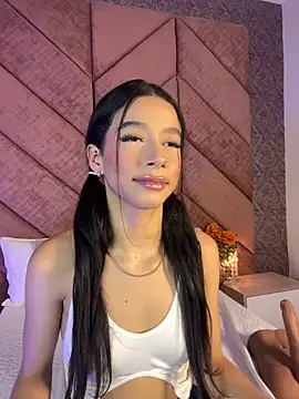ChloeRosses online show from 05-16-26, 10:19