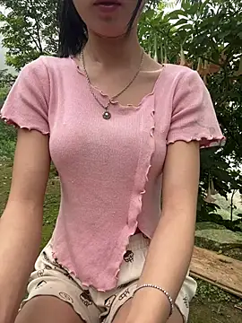 Snapshot of -mayhan11 chatting on 06-28-26, 12:27 -mayhan11 online show from 06-28-26, 12:27