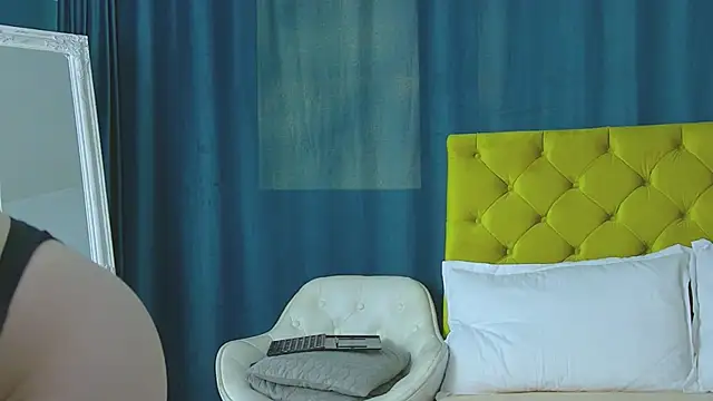 Snapshot of RubyHills chatting on 03-12-26, 05:13 RubyHills online show from 03-12-26, 05:13