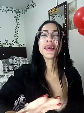 YaraDuartee online show from 02-19-26, 01:23