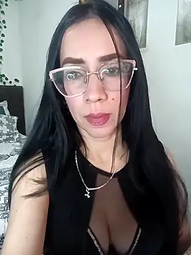 YaraDuartee online show from 03-02-26, 05:08