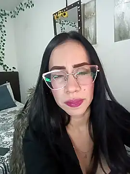 YaraDuartee online show from 03-08-26, 01:47