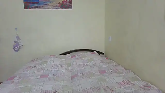 Snapshot of QueenMomyS chatting on 03-20-26, 08:03 QueenMomyS online show from 03-20-26, 08:03