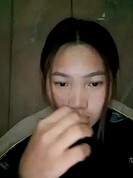 min-xinh online show from 12-01-25, 03:17