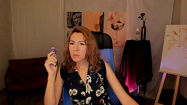 Snapshot of DonnaSmitth chatting on 10-30-25, 03:24 DonnaSmitth online show from 10-30-25, 03:24