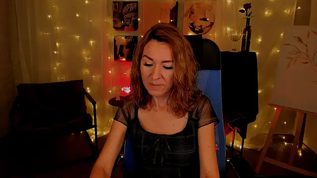 Snapshot of DonnaSmitth chatting on 11-05-25, 02:39 DonnaSmitth online show from 11-05-25, 02:39