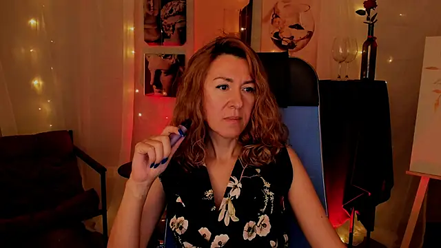 Snapshot of DonnaSmitth chatting on 11-28-25, 03:25 DonnaSmitth online show from 11-28-25, 03:25