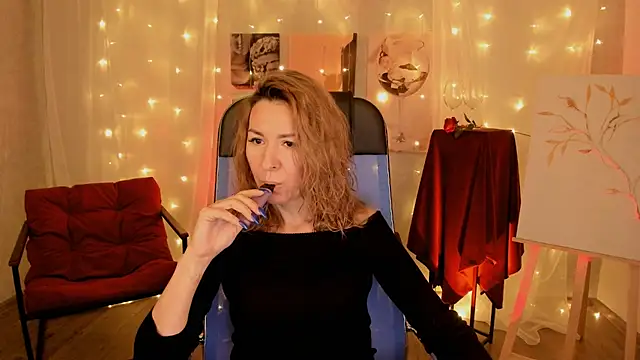 Snapshot of DonnaSmitth chatting on 12-04-25, 12:25 DonnaSmitth online show from 12-04-25, 12:25