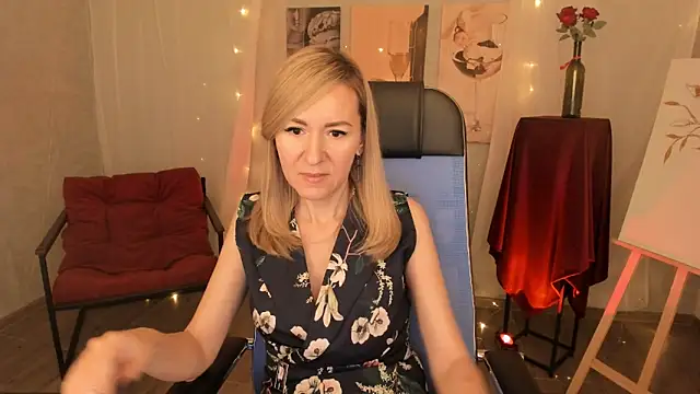 Snapshot of DonnaSmitth chatting on 01-13-26, 06:35 DonnaSmitth online show from 01-13-26, 06:35