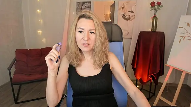 Snapshot of DonnaSmitth chatting on 01-14-26, 06:46 DonnaSmitth online show from 01-14-26, 06:46