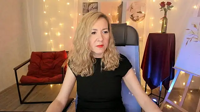 Snapshot of DonnaSmitth chatting on 02-02-26, 07:12 DonnaSmitth online show from 02-02-26, 07:12