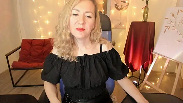 Snapshot of DonnaSmitth chatting on 02-03-26, 02:53 DonnaSmitth online show from 02-03-26, 02:53