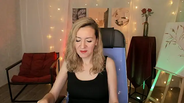 Snapshot of DonnaSmitth chatting on 02-04-26, 06:36 DonnaSmitth online show from 02-04-26, 06:36