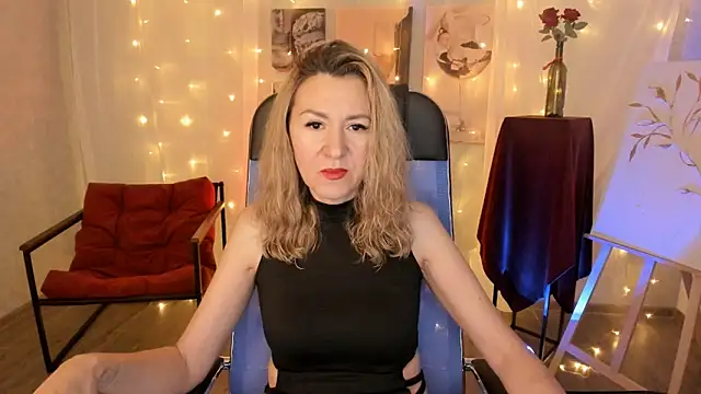 Snapshot of DonnaSmitth chatting on 02-06-26, 06:55 DonnaSmitth online show from 02-06-26, 06:55