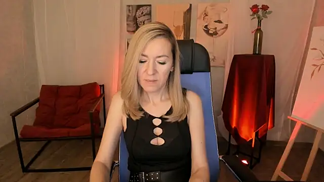 Snapshot of DonnaSmitth chatting on 02-09-26, 06:45 DonnaSmitth online show from 02-09-26, 06:45