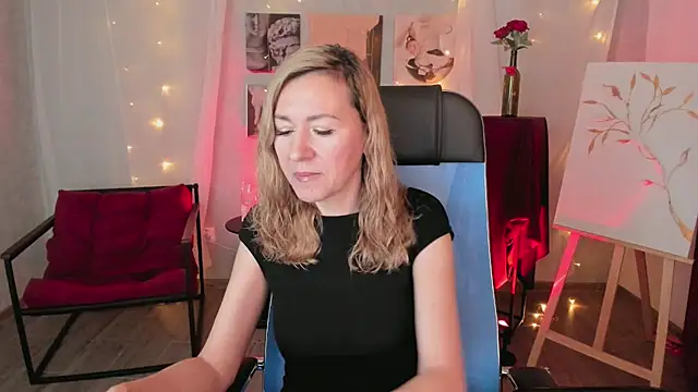 Snapshot of DonnaSmitth chatting on 02-26-26, 07:35 DonnaSmitth online show from 02-26-26, 07:35