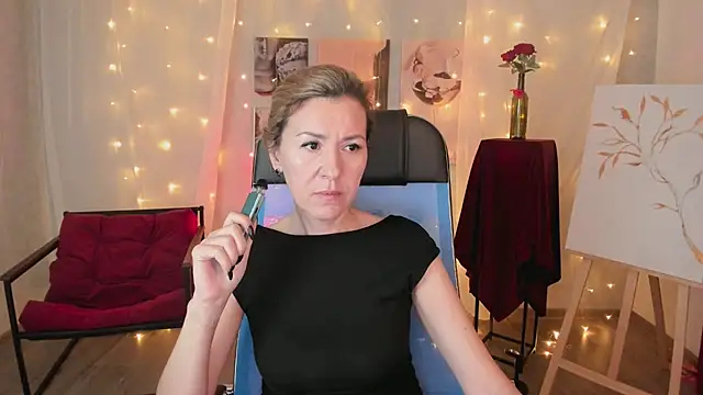 Snapshot of DonnaSmitth chatting on 02-28-26, 02:34 DonnaSmitth online show from 02-28-26, 02:34