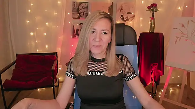 Snapshot of DonnaSmitth chatting on 03-02-26, 06:37 DonnaSmitth online show from 03-02-26, 06:37