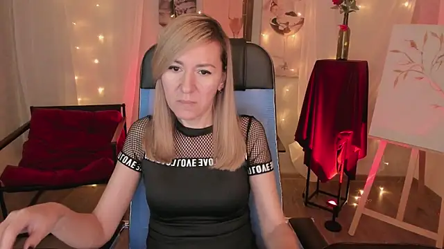 Snapshot of DonnaSmitth chatting on 03-03-26, 07:09 DonnaSmitth online show from 03-03-26, 07:09