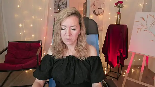 Snapshot of DonnaSmitth chatting on 03-09-26, 06:45 DonnaSmitth online show from 03-09-26, 06:45