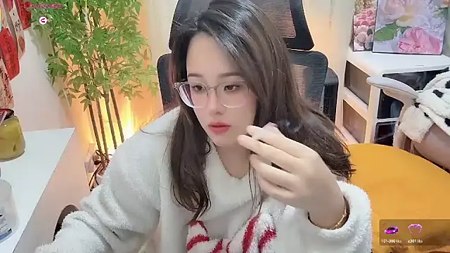 Snapshot of NEWONETO chatting on 01-05-26, 07:39 NEWONETO online show from 01-05-26, 07:39