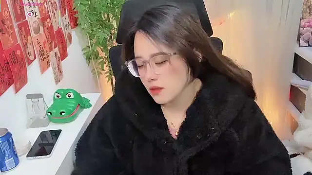 Snapshot of NEWONETO chatting on 01-09-26, 03:15 NEWONETO online show from 01-09-26, 03:15