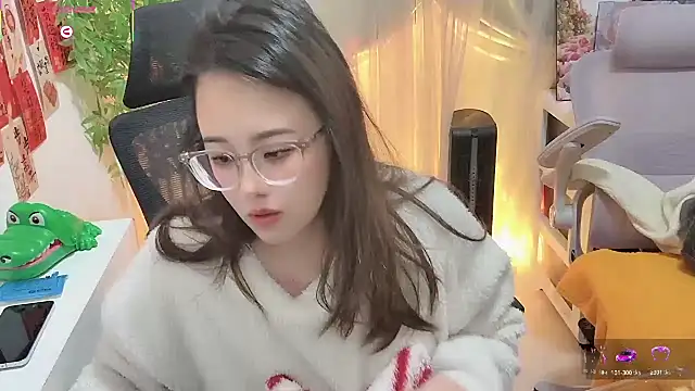 Snapshot of NEWONETO chatting on 01-10-26, 09:30 NEWONETO online show from 01-10-26, 09:30