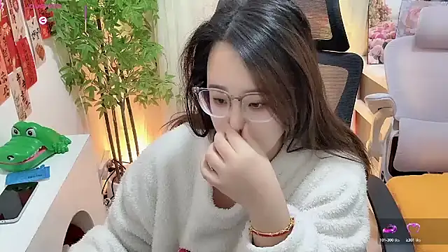 Snapshot of NEWONETO chatting on 01-11-26, 08:36 NEWONETO online show from 01-11-26, 08:36