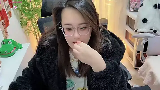 Snapshot of NEWONETO chatting on 01-15-26, 08:34 NEWONETO online show from 01-15-26, 08:34