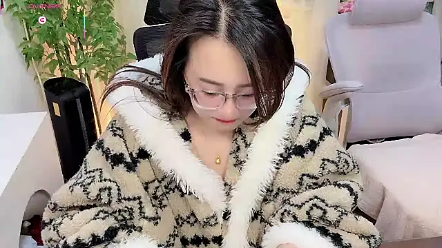 Snapshot of NEWONETO chatting on 01-17-26, 11:26 NEWONETO online show from 01-17-26, 11:26