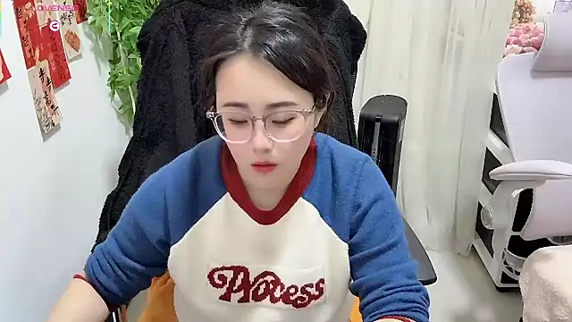 Snapshot of NEWONETO chatting on 03-27-26, 01:55 NEWONETO online show from 03-27-26, 01:55